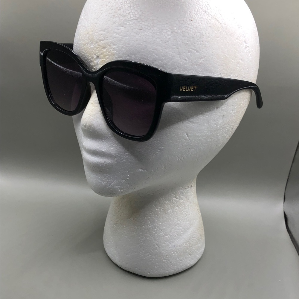 Velvet Eyewear Jane Sunglasses Black Oversized Cat Eye - Picture 10 of 10
